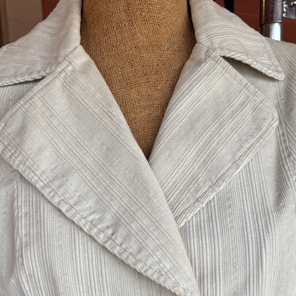 J. Jill Cream Trench Coat for Women - Picture 2 of 7